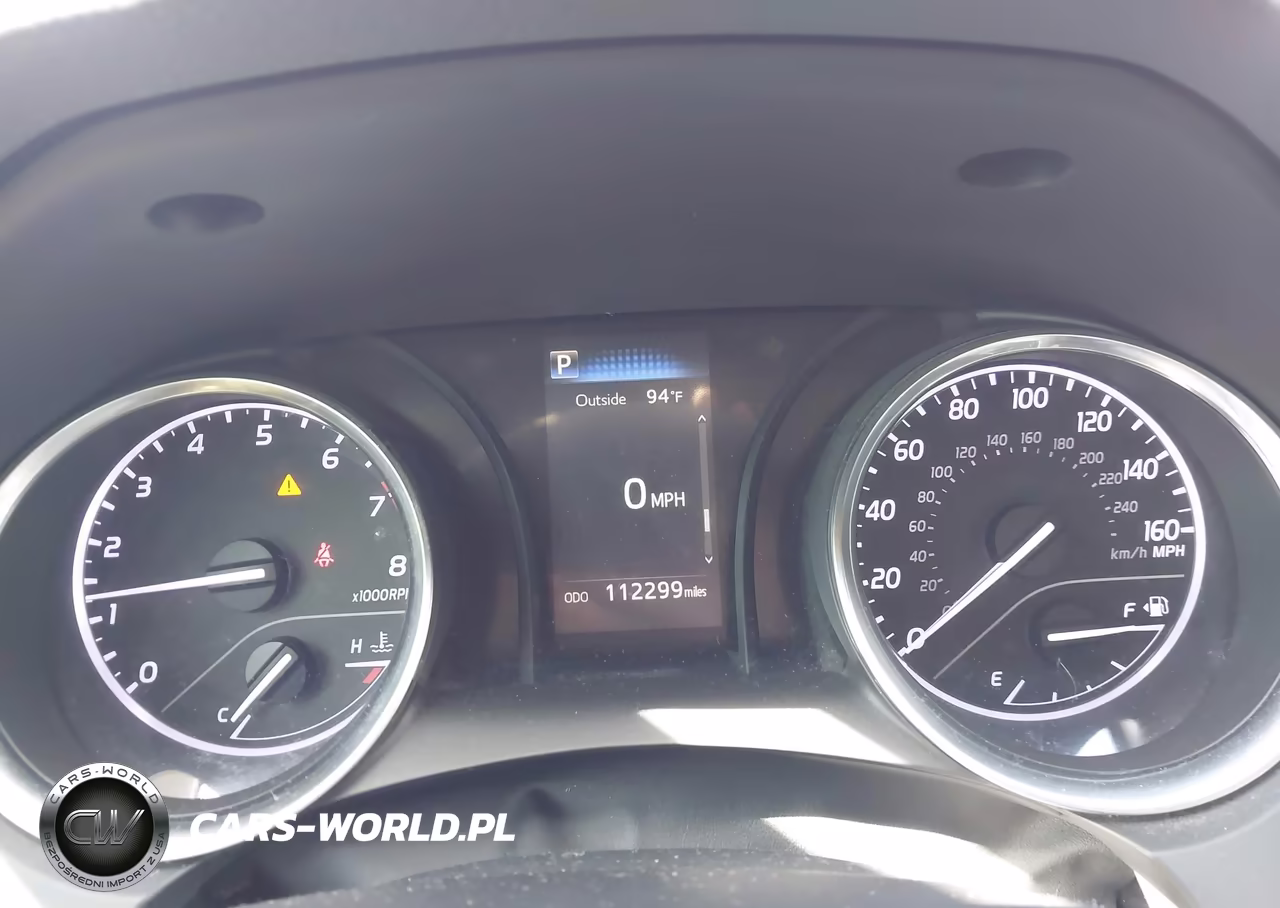 2018 Toyota Camry Le VIN:4T1B11HK0JU589932 - 7