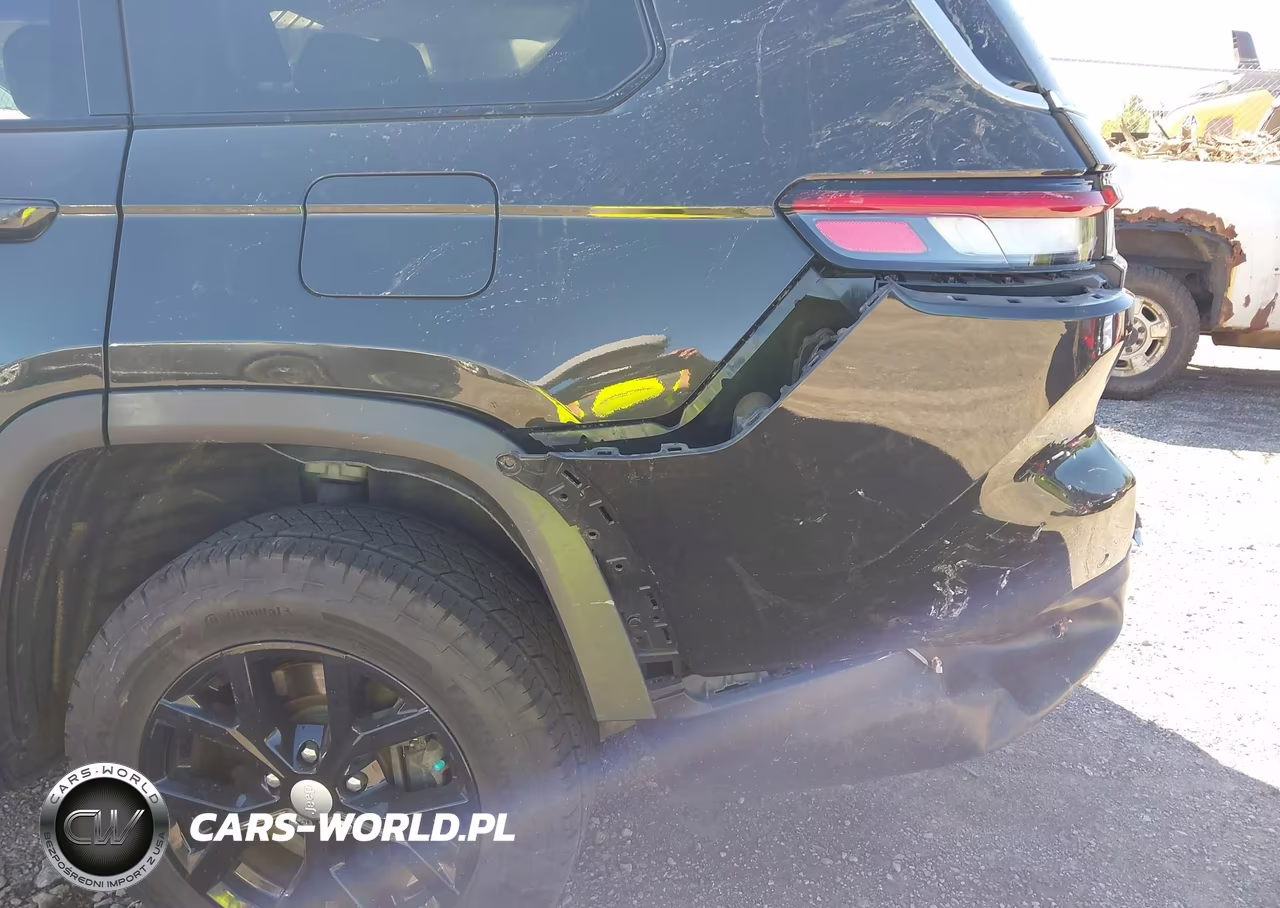 2022 Jeep Grand Cherokee L Limited 4X4 VIN:1C4RJKBG5N8617283 - 6