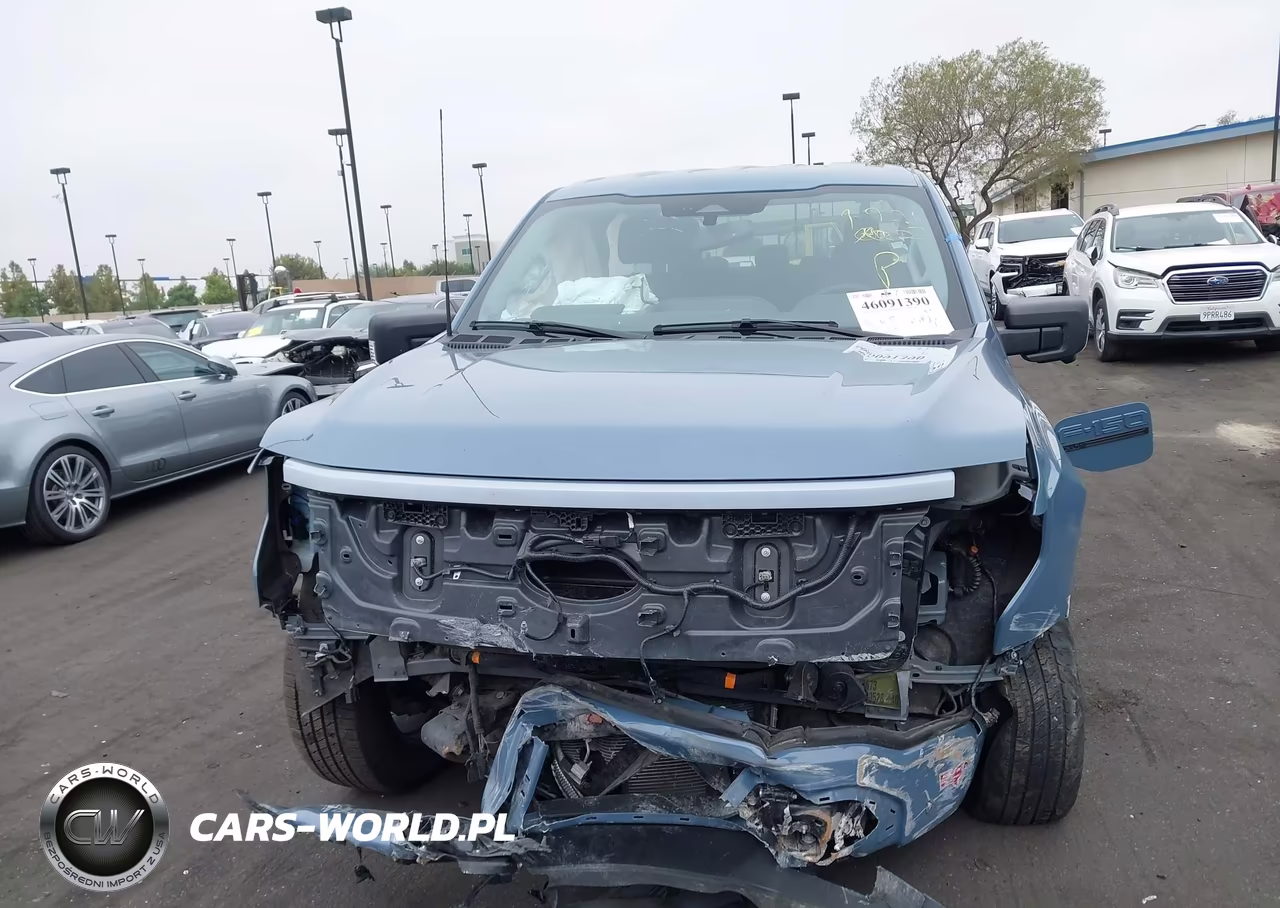 2023 Ford F-150 Lightning Xlt VIN:1FT6W1EV5PWG29585 - 12