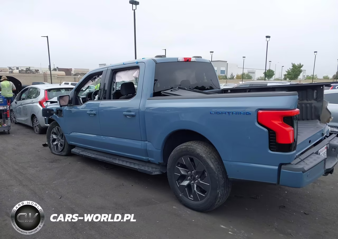 2023 Ford F-150 Lightning Xlt VIN:1FT6W1EV5PWG29585 - 14