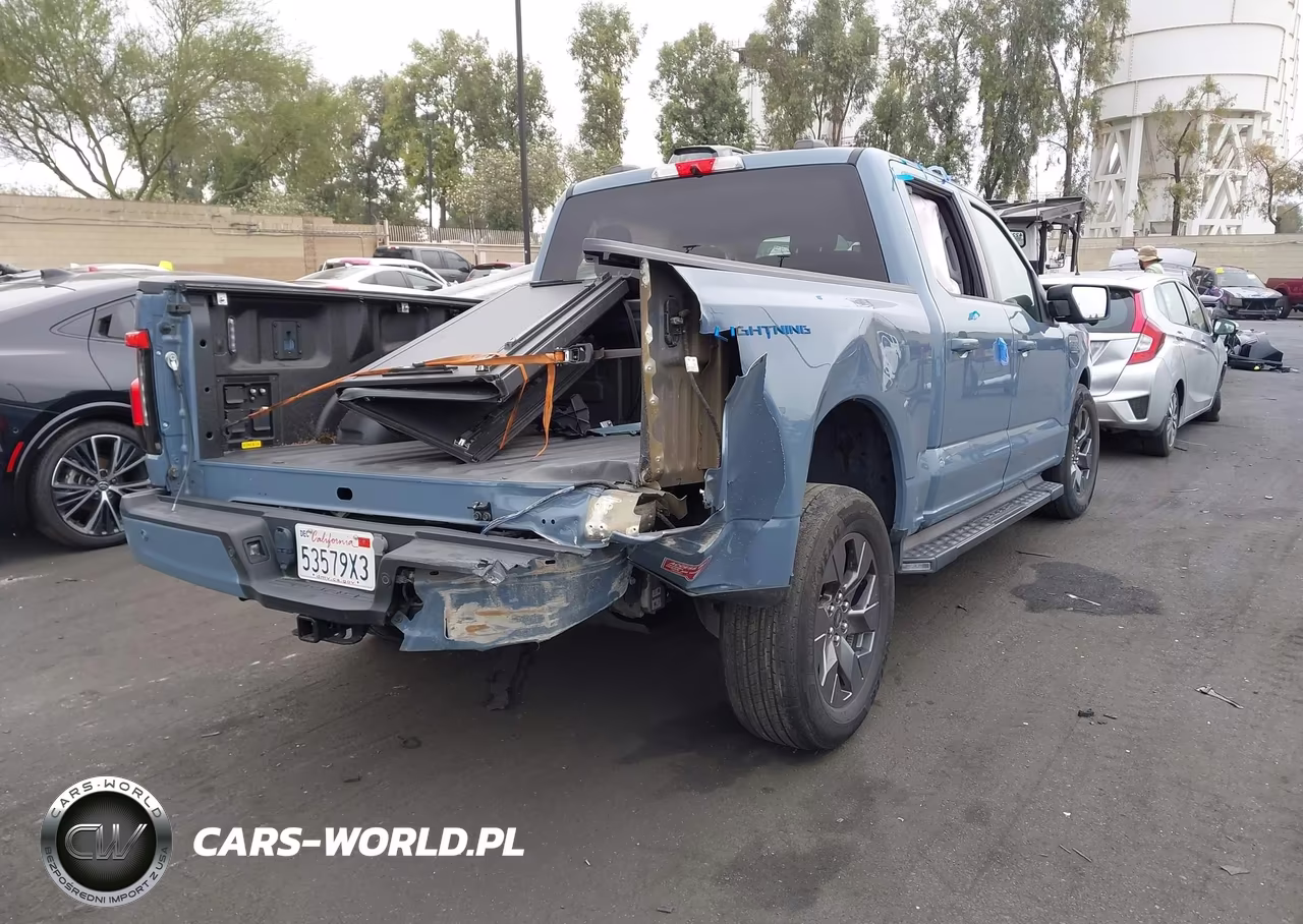 2023 Ford F-150 Lightning Xlt VIN:1FT6W1EV5PWG29585 - 4