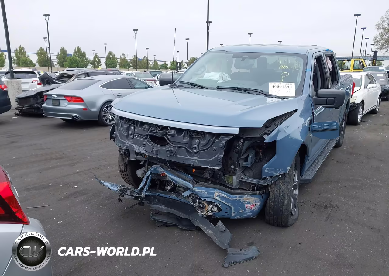 2023 Ford F-150 Lightning Xlt VIN:1FT6W1EV5PWG29585 - 6