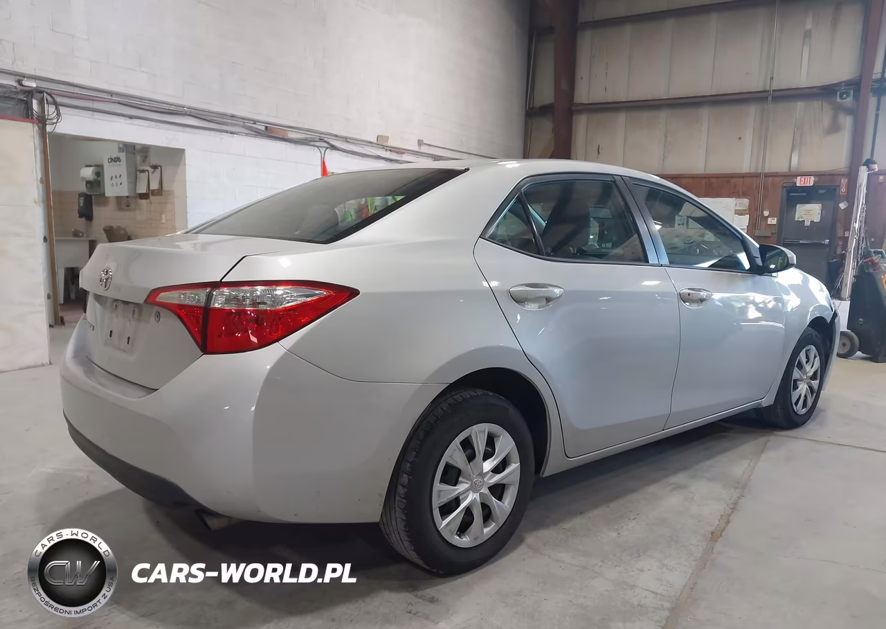 2016 Toyota Corolla L VIN:2T1BURHE6GC523654 - 4