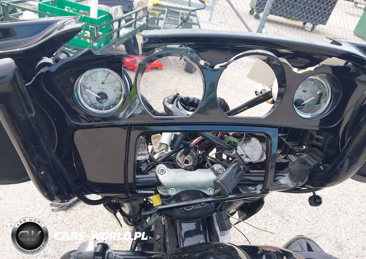 2023 Harley-Davidson Flhx VIN:1HD1KBC18PB637049 - 7