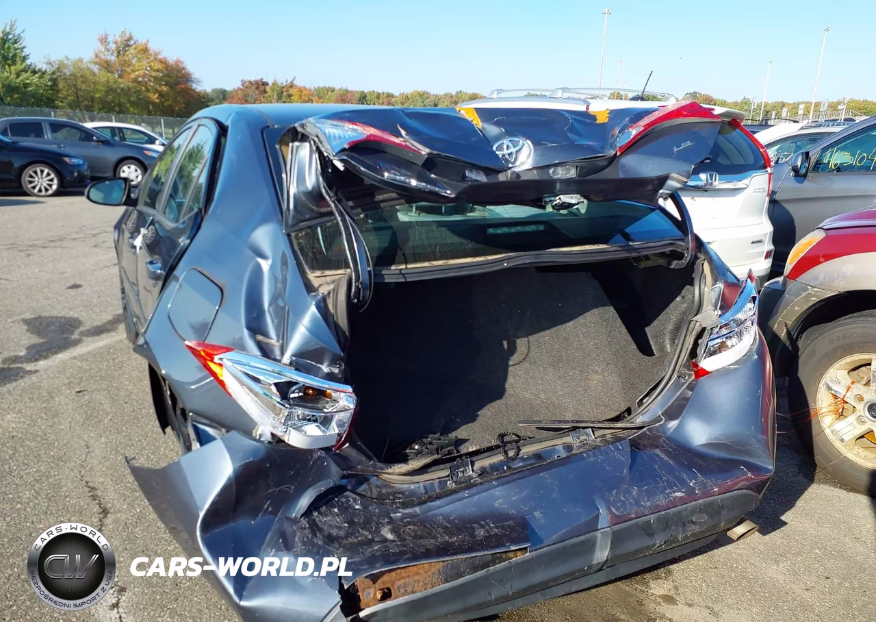 2017 Toyota Corolla Le VIN:2T1BURHE2HC807901 - 6