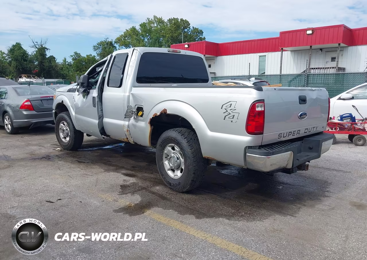 2011 Ford F-250 Xlt VIN:1FT7X2B66BEB17143 - 3