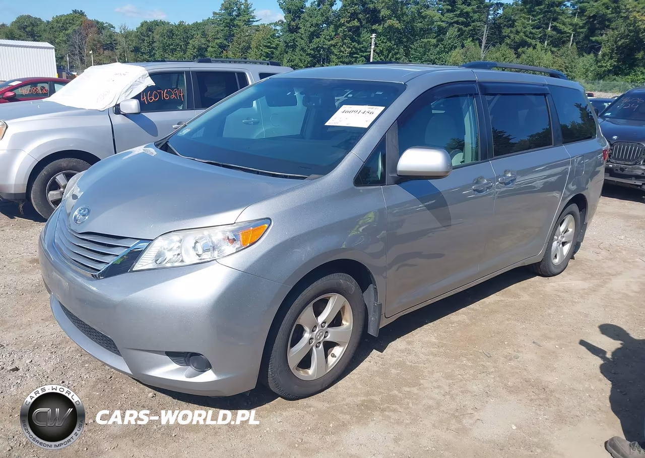 2016 Toyota Sienna Le 8 Passenger VIN:5TDKK3DC8GS722817 - 2