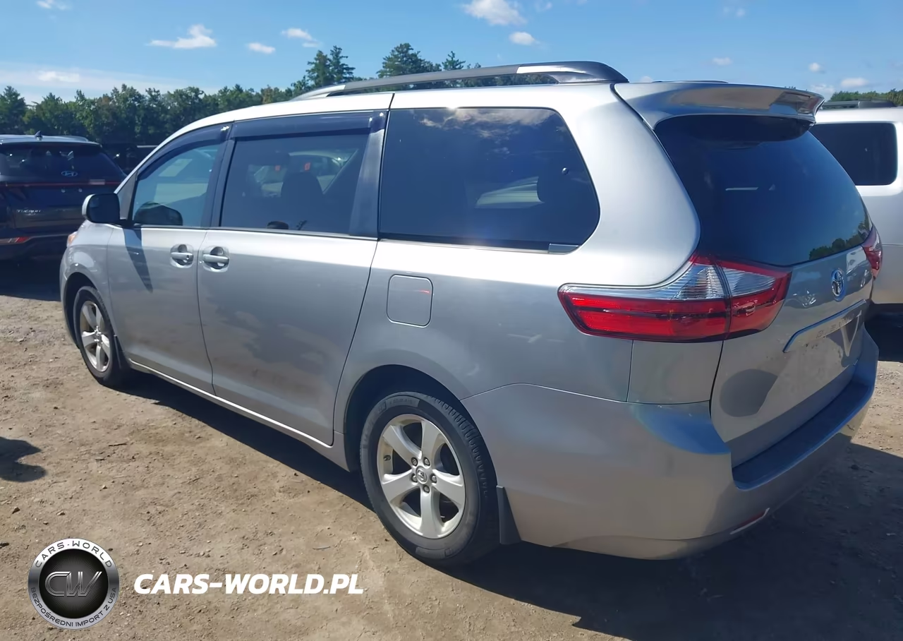 2016 Toyota Sienna Le 8 Passenger VIN:5TDKK3DC8GS722817 - 3