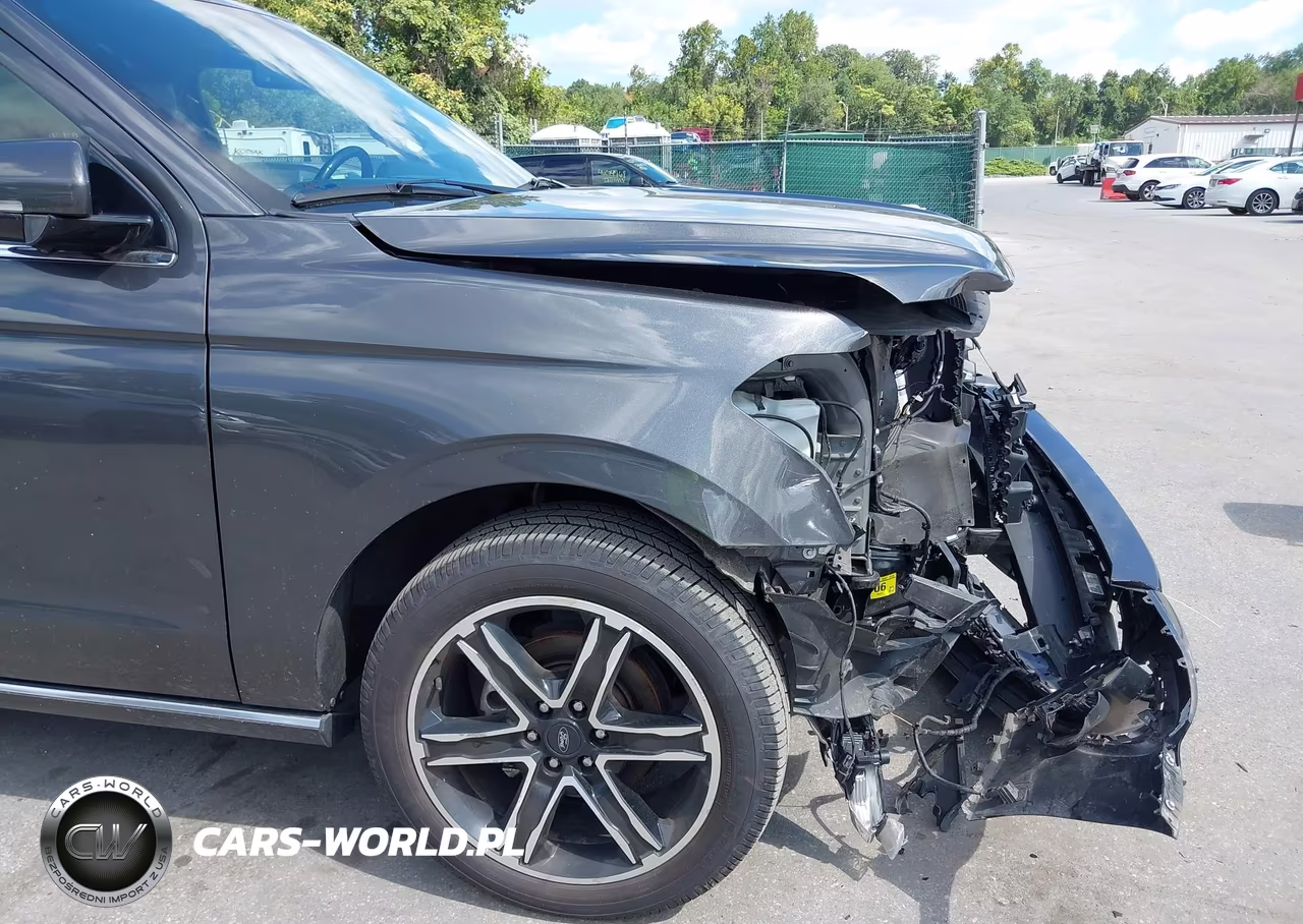 2020 Ford Expedition Limited VIN:1FMJU2AT0LEA85115 - 18