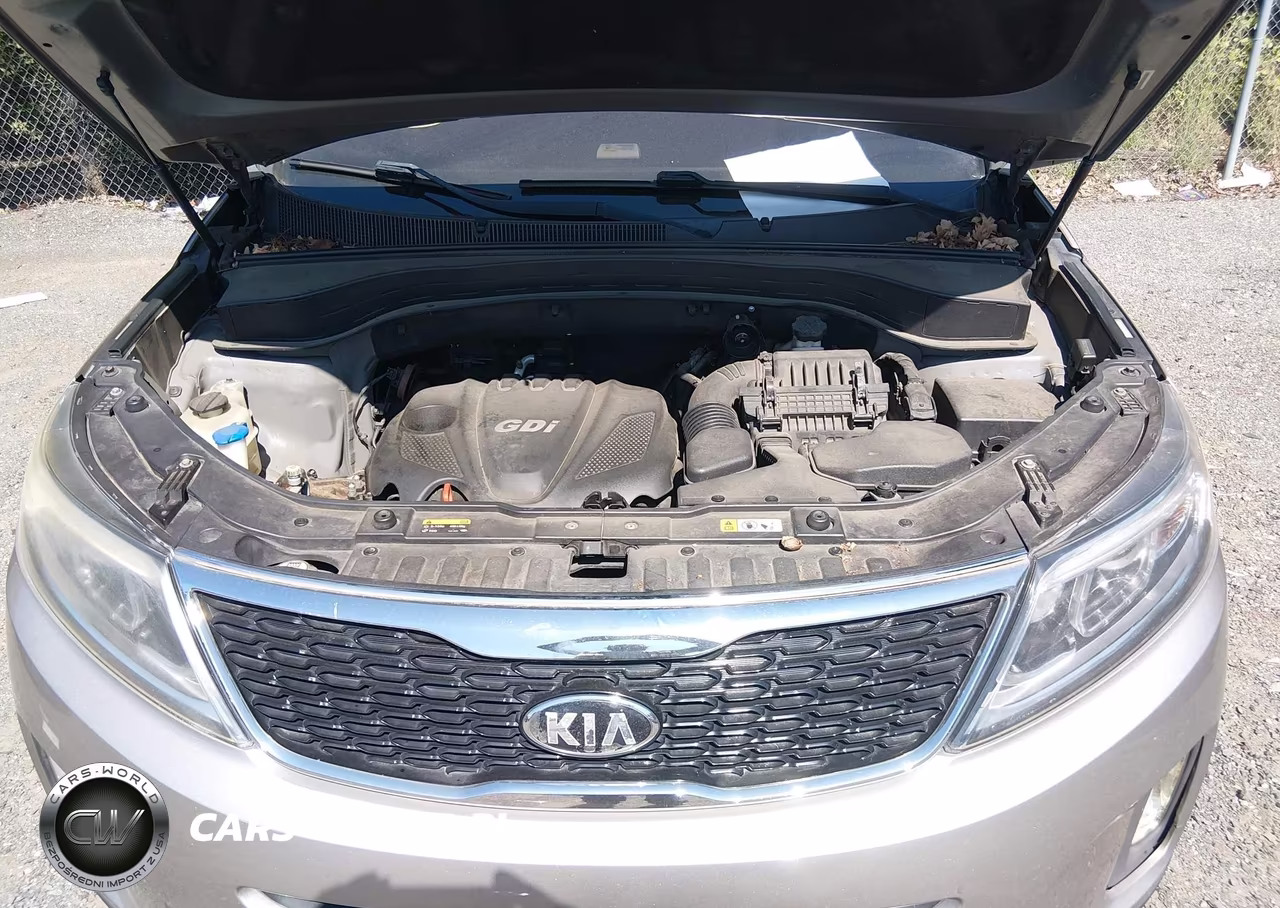 2015 Kia Sorento Lx VIN:5XYKTCA67FG617600 - 10