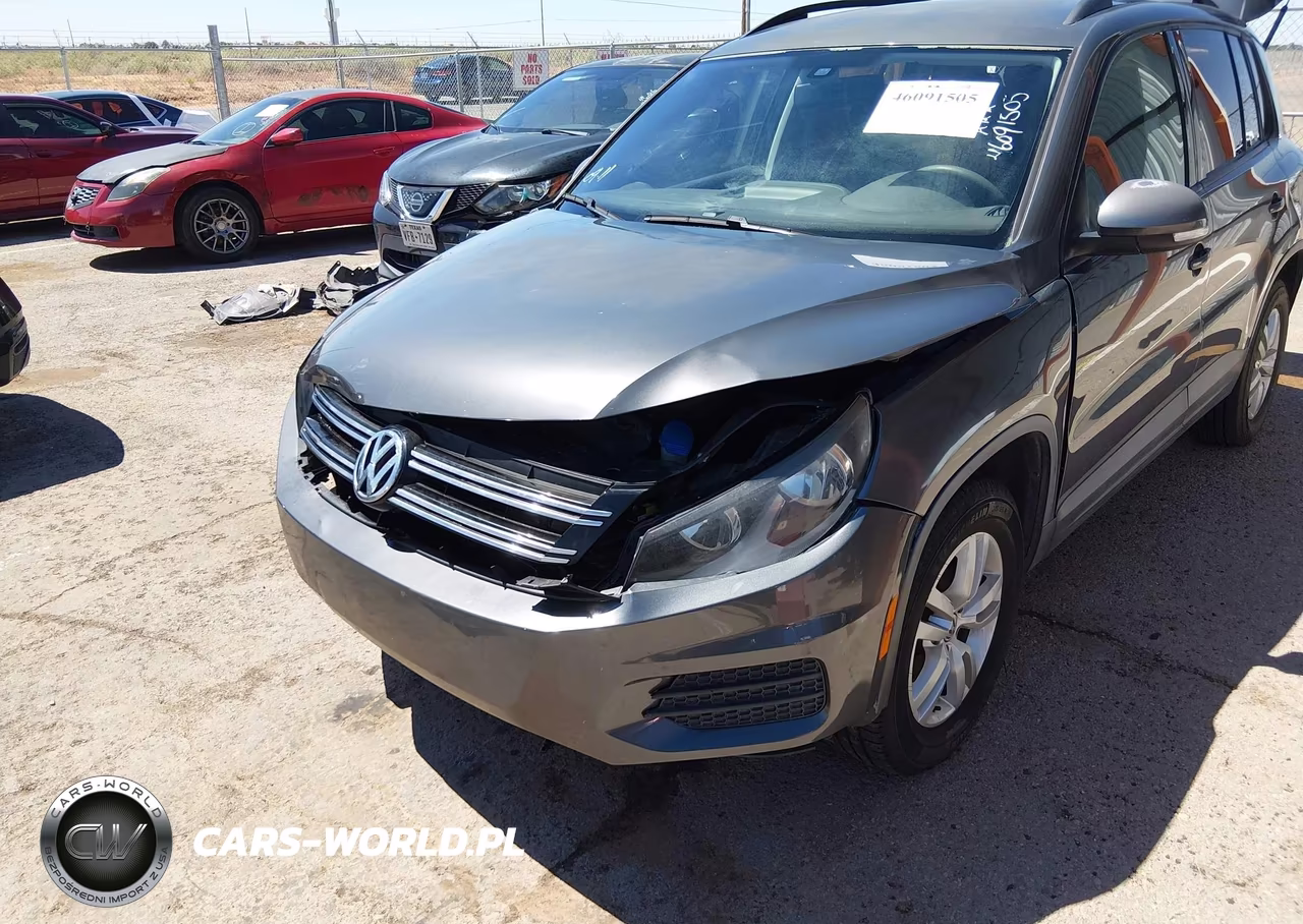 2016 Volkswagen Tiguan S VIN:WVGBV7AX5GW541742 - 6