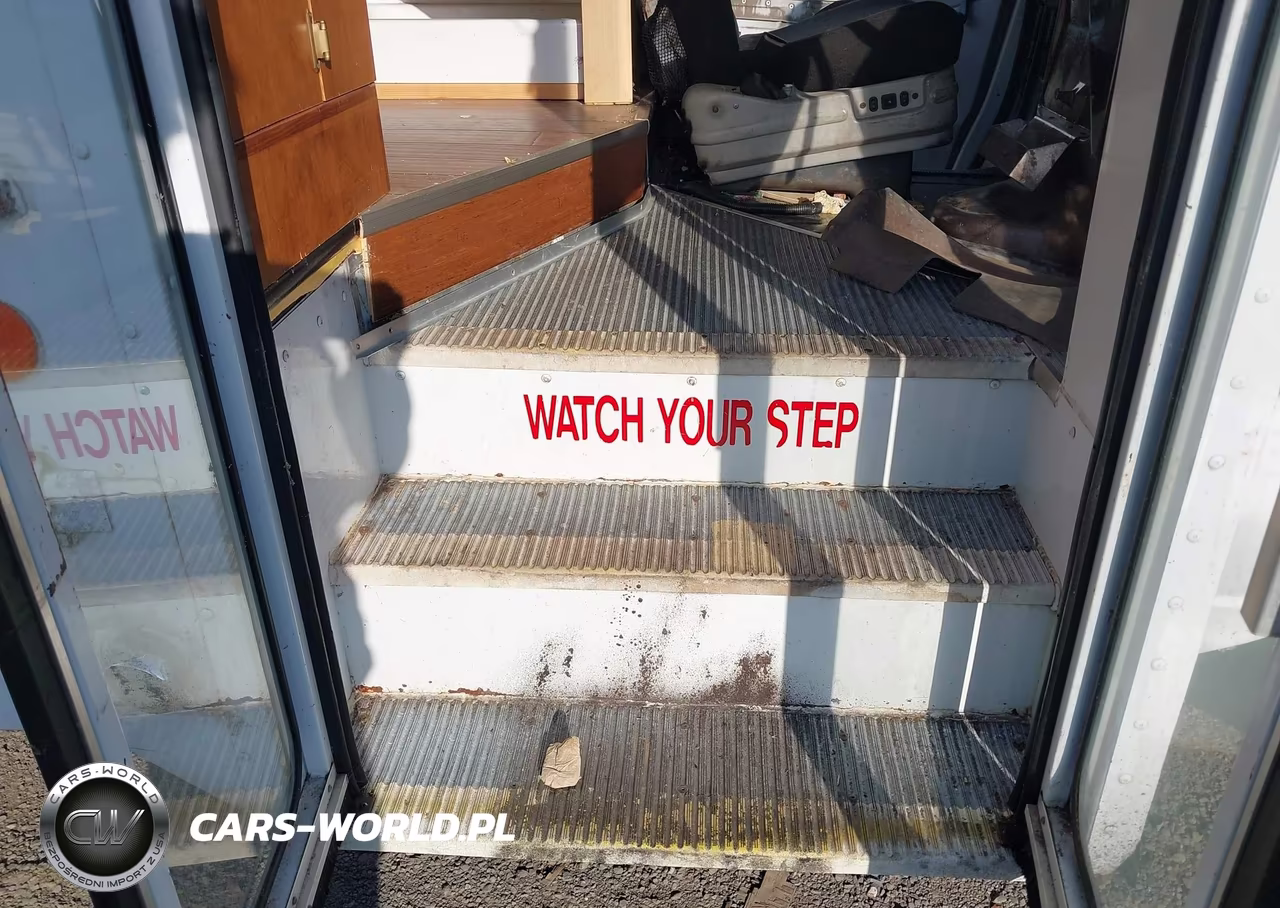 2002 Ford E-450 Cutaway Standard VIN:1FDXE45S02HA36059 - 14