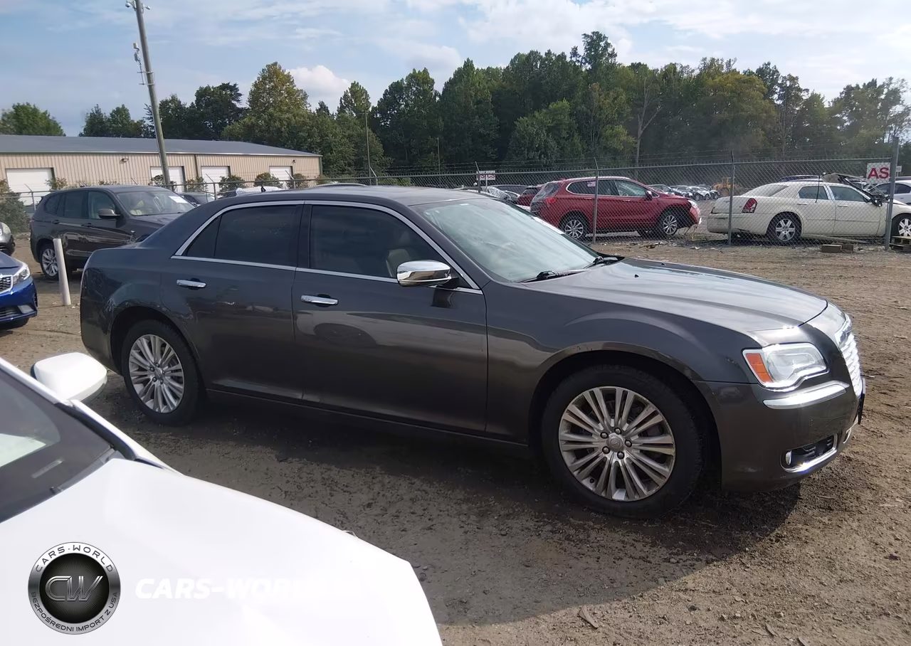 2013 Chrysler 300C Awd VIN:2C3CCAKG1DH564573 - 13