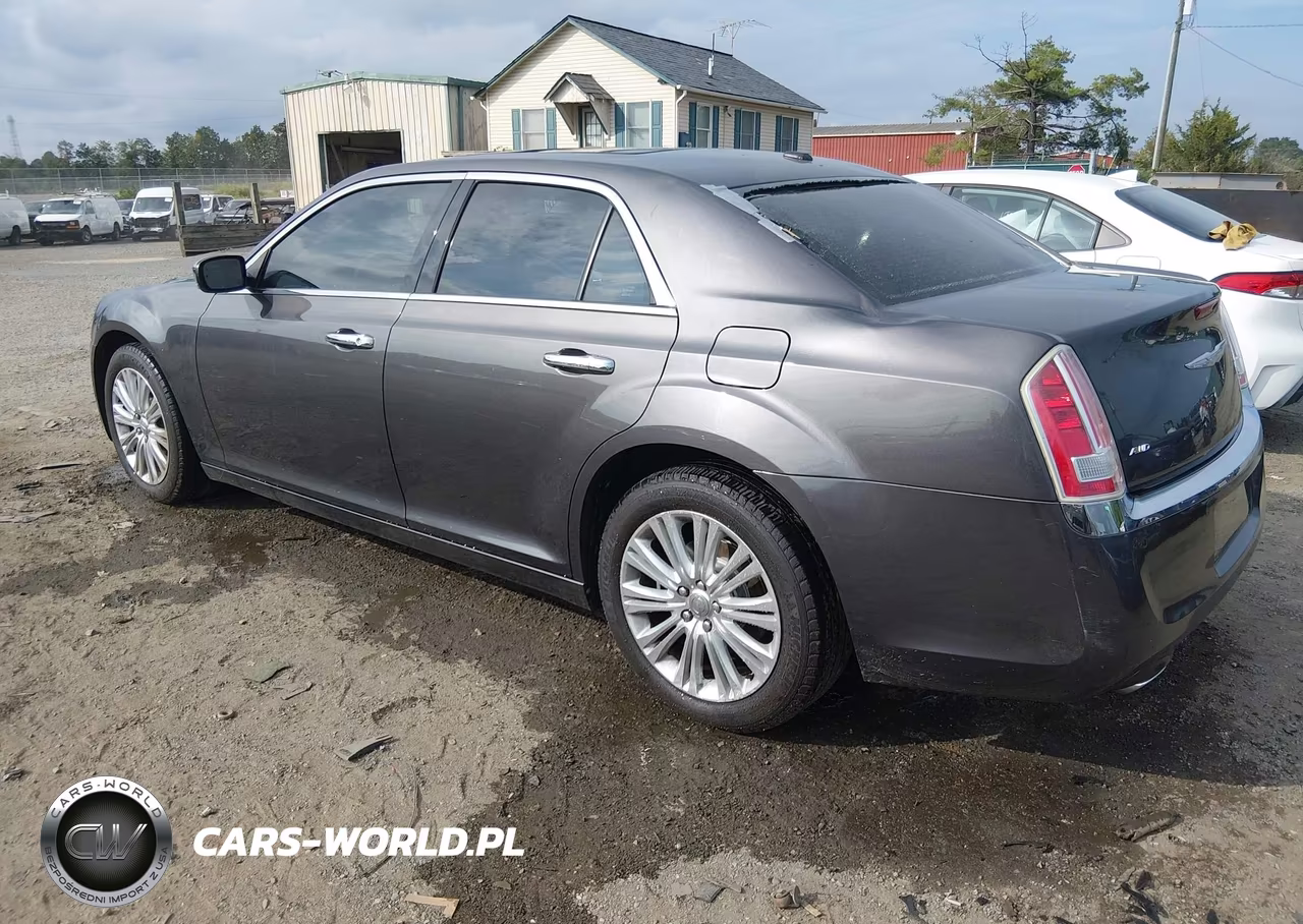 2013 Chrysler 300C Awd VIN:2C3CCAKG1DH564573 - 3