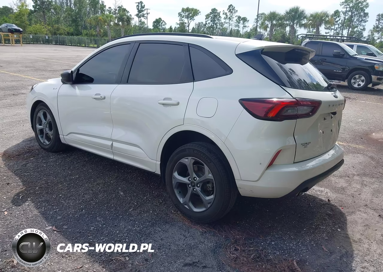 2024 Ford Escape St-Line VIN:1FMCU0MZ6RUA51613 - 3