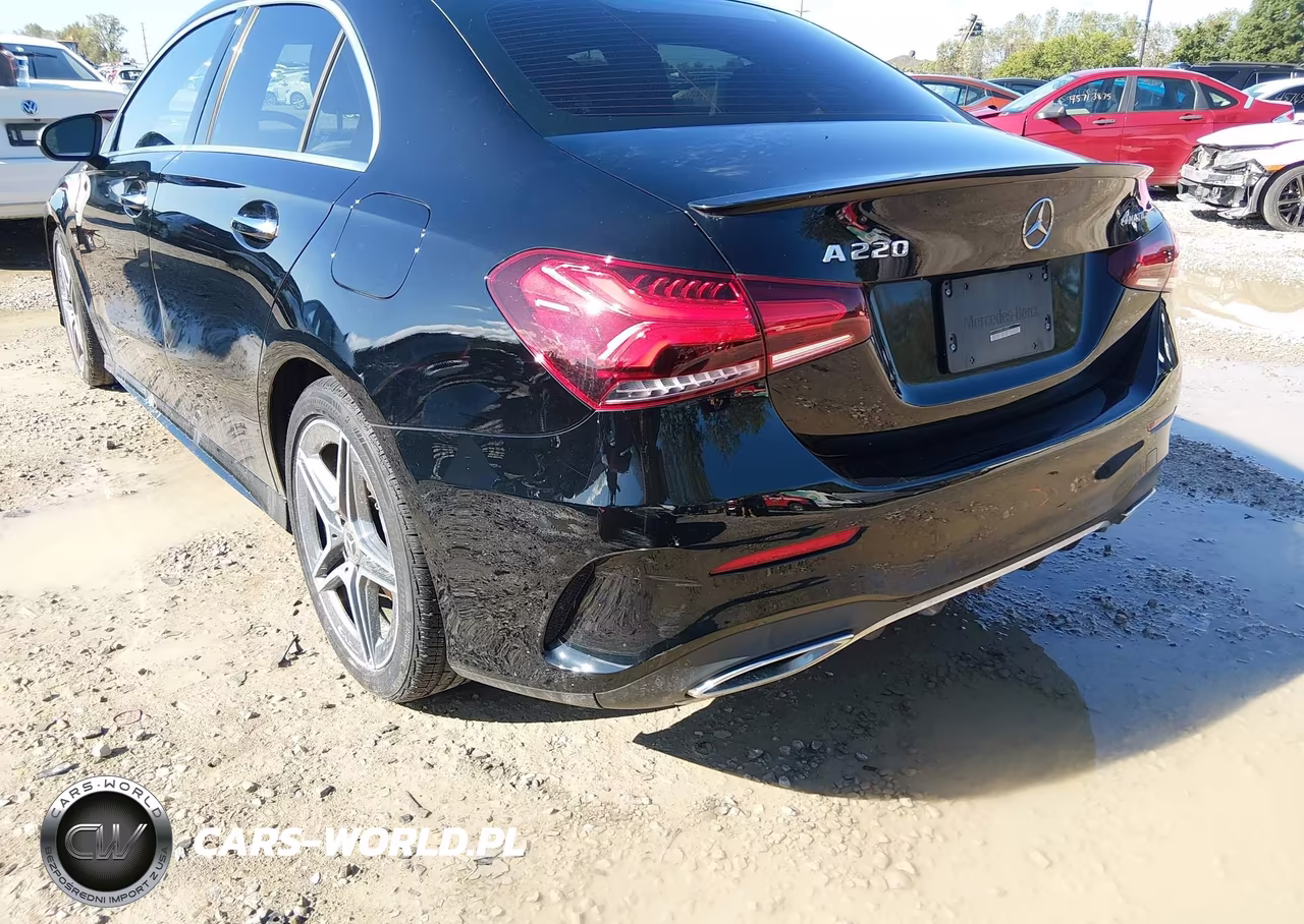 2021 Mercedes-Benz A 220 4Matic VIN:W1K3G4FB6MJ290047 - 12