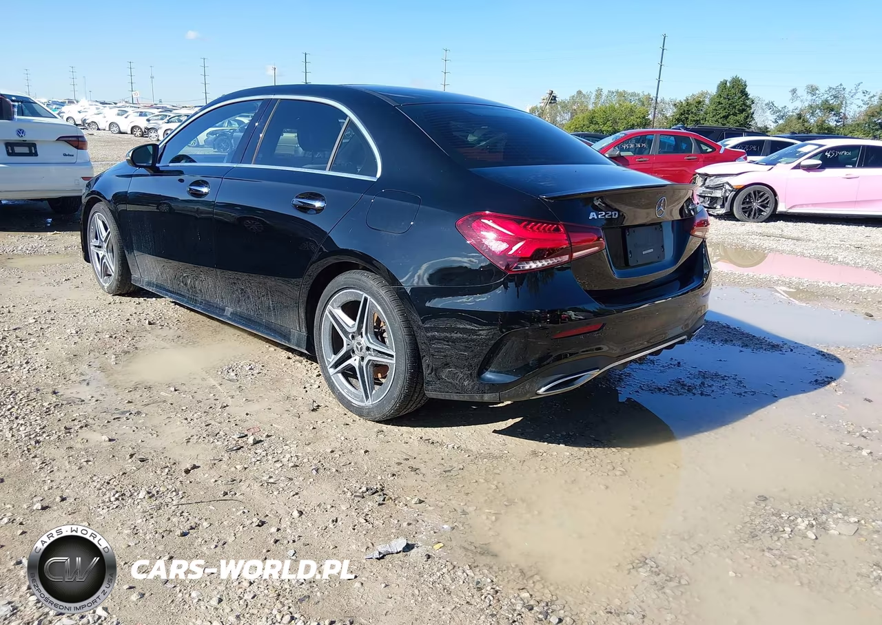 2021 Mercedes-Benz A 220 4Matic VIN:W1K3G4FB6MJ290047 - 3