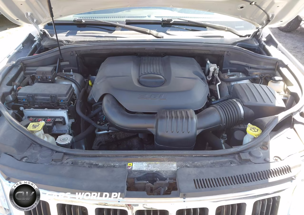 2011 Jeep Grand Cherokee Laredo VIN:1J4RR4GG3BC506909 - 10