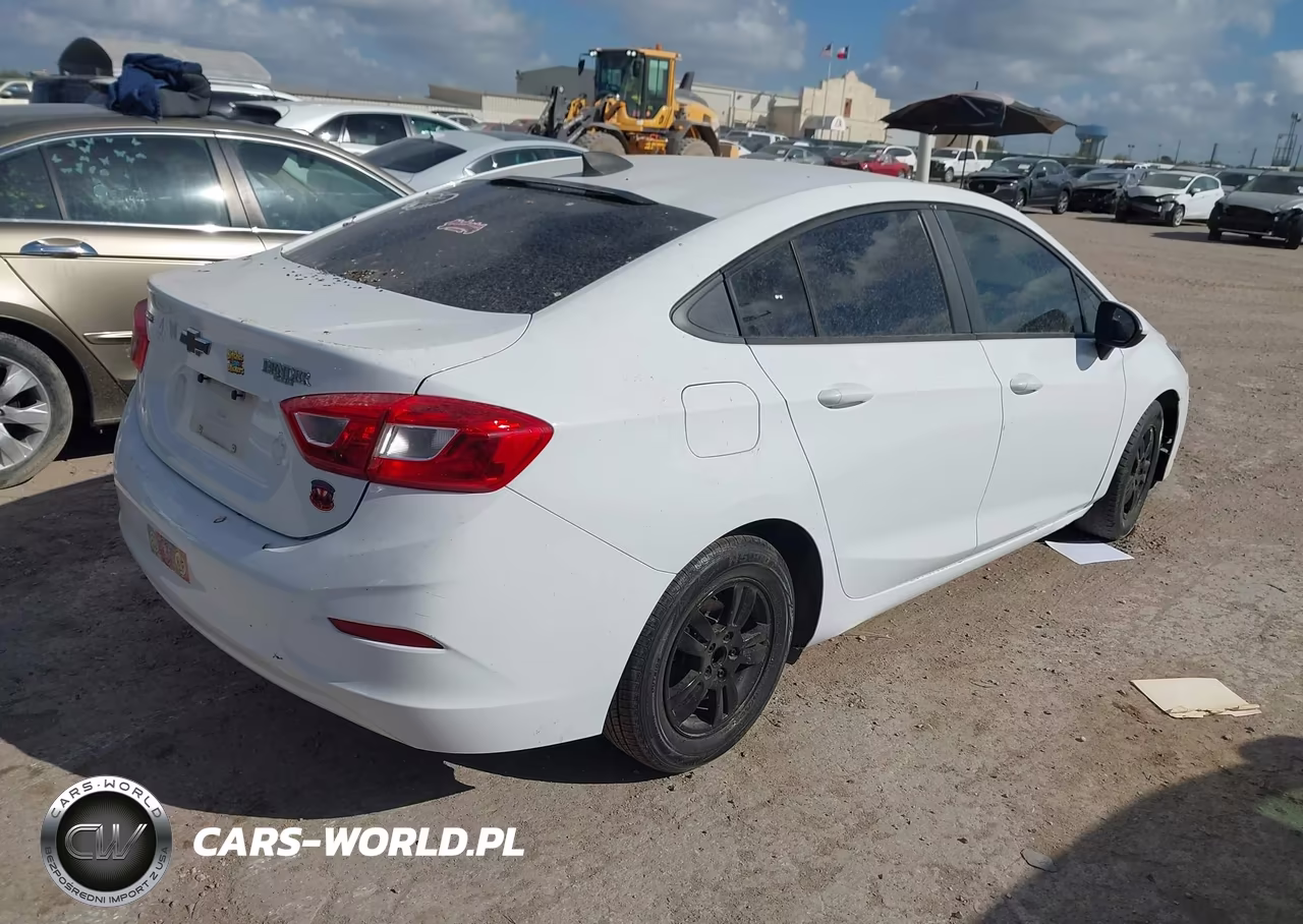 2016 Chevrolet Cruze Ls Auto VIN:1G1BC5SM4G7327363 - 4