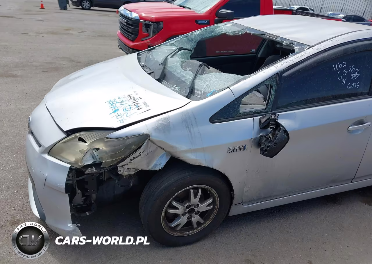 2015 Toyota Prius VIN:JTDKN3DU3F1936075 - 13