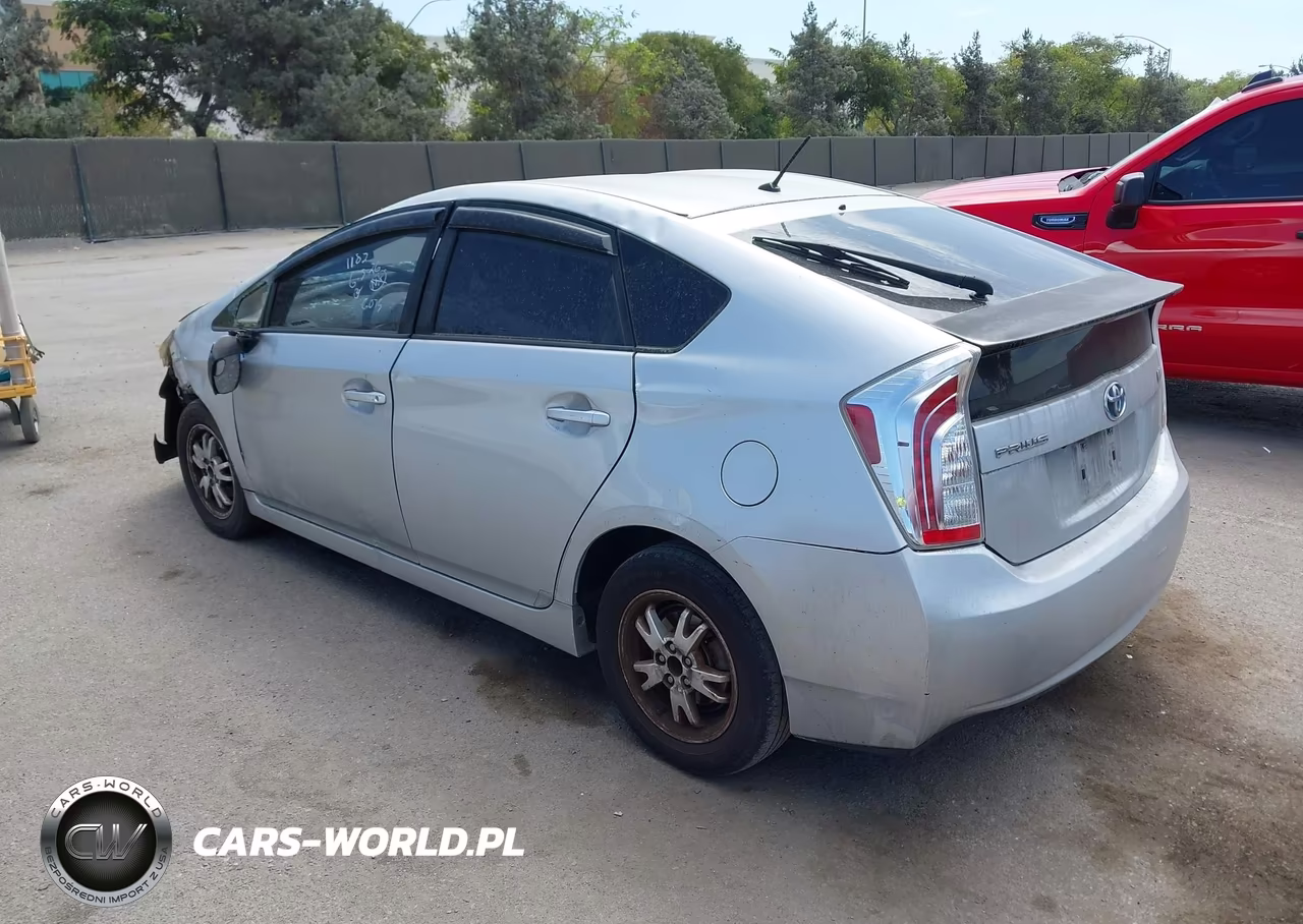 2015 Toyota Prius VIN:JTDKN3DU3F1936075 - 3