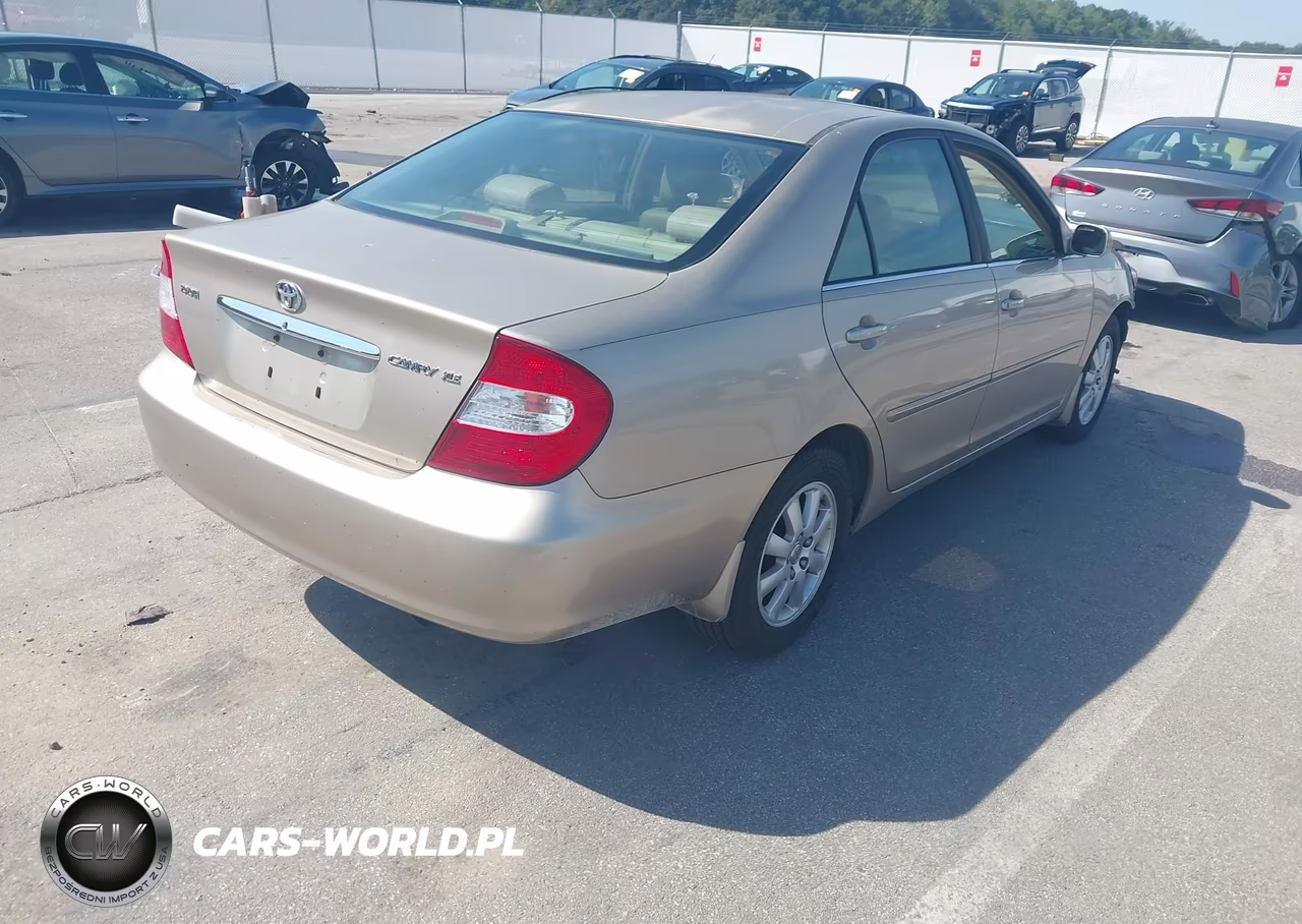 2003 Toyota Camry Xle VIN:JTDBE32K530175794 - 4