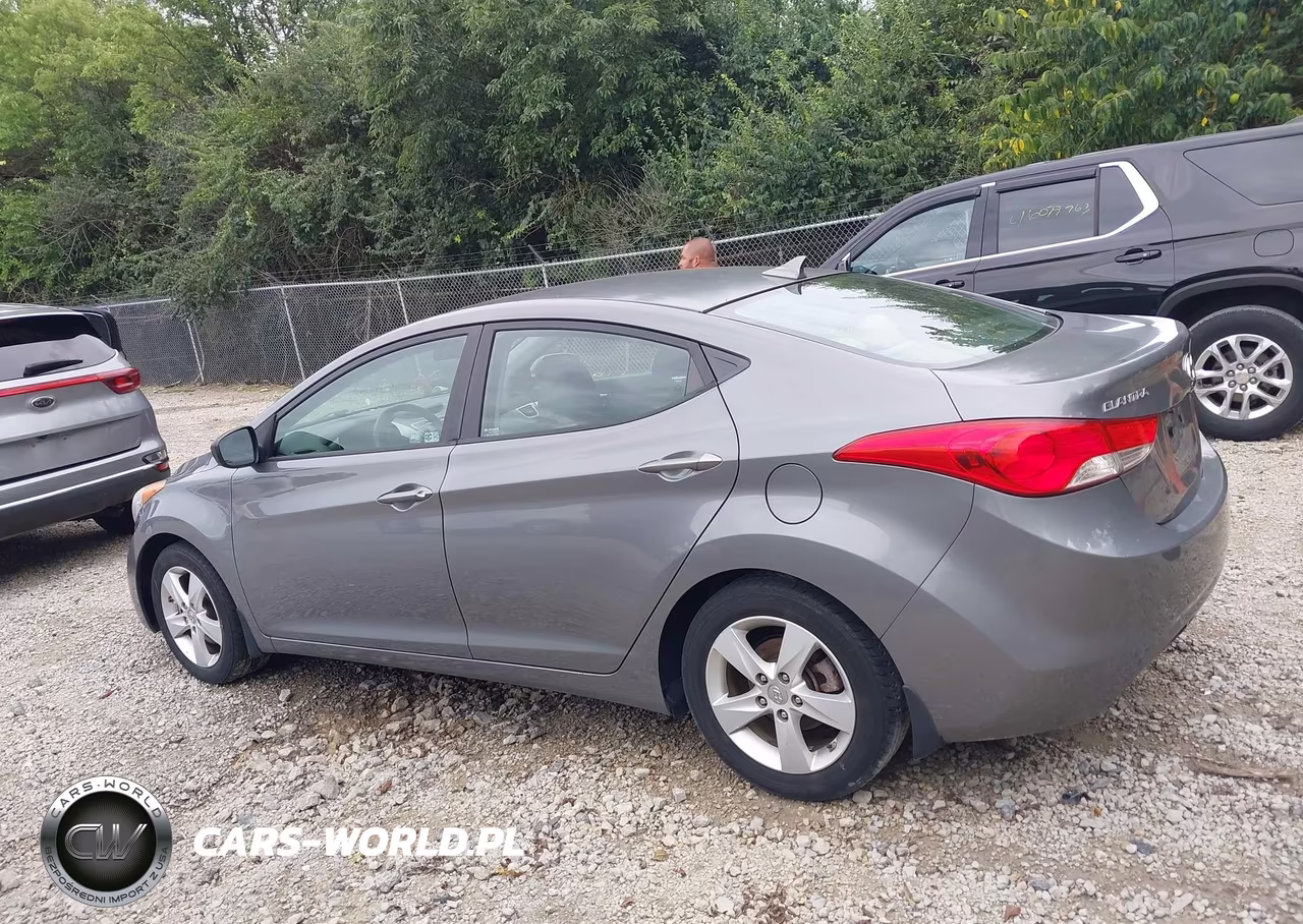 2013 Hyundai Elantra Gls VIN:5NPDH4AE4DH335430 - 14