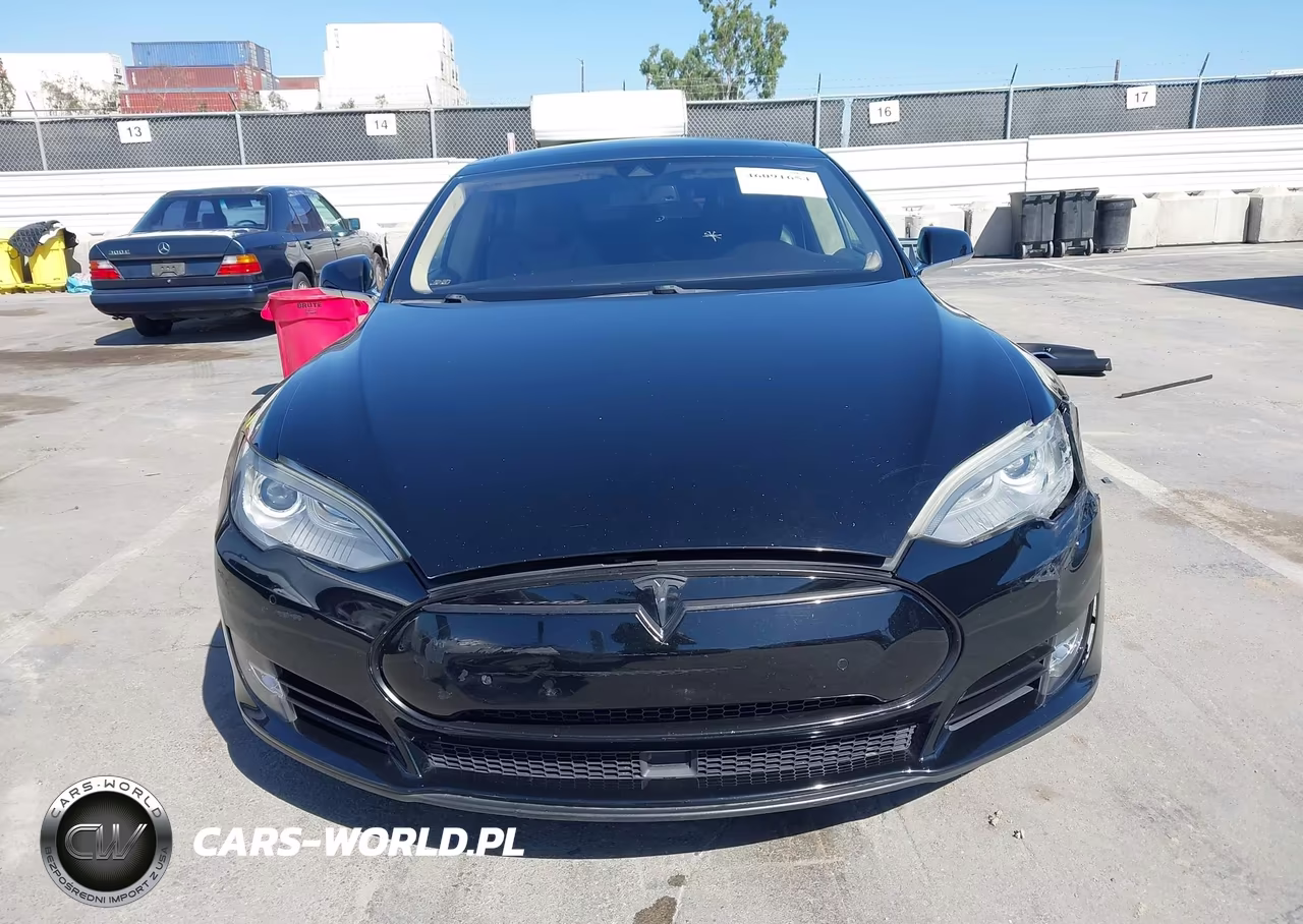 2014 Tesla Model S P85 VIN:5YJSA1H12EFP62392 - 13