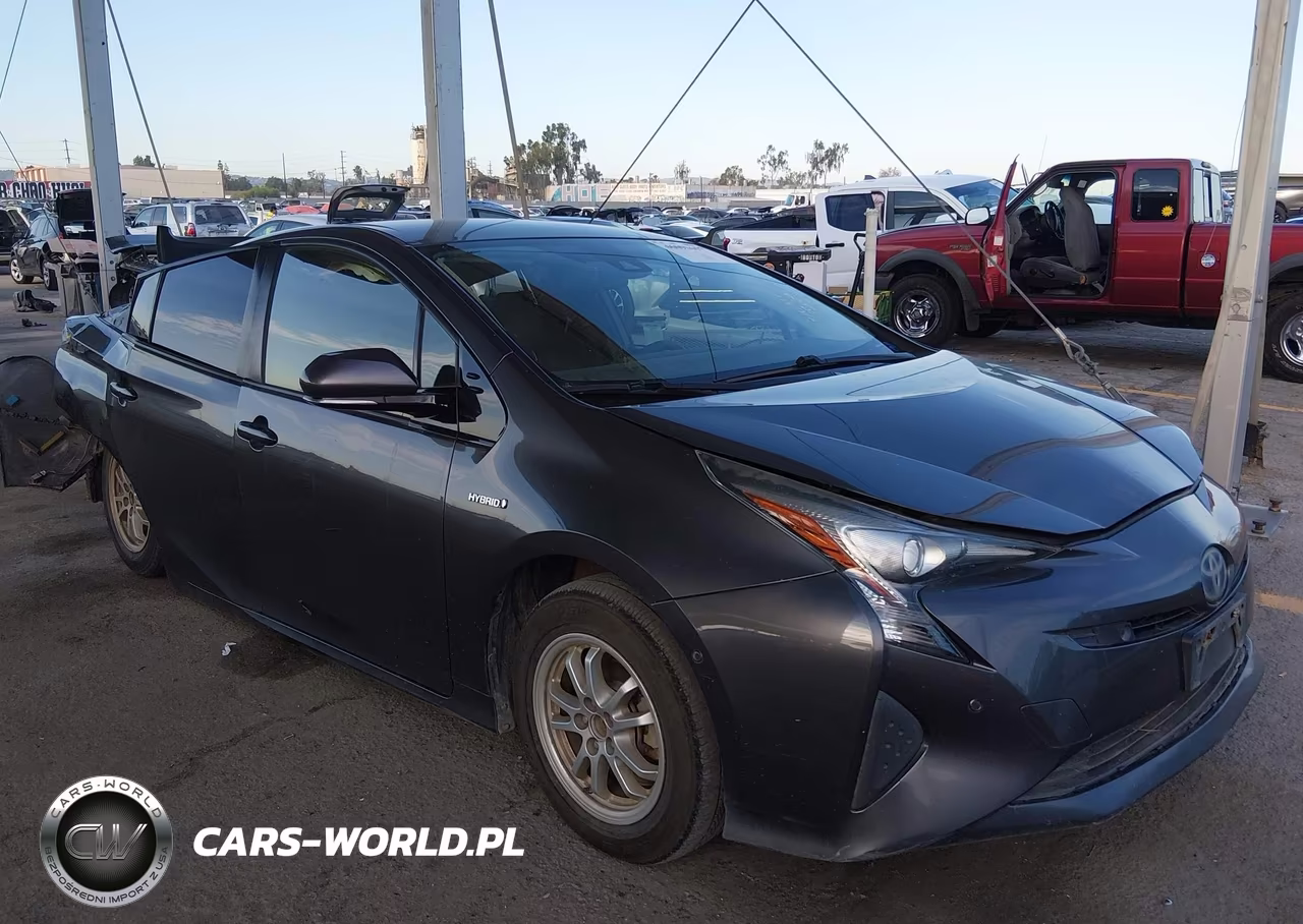 2018 Toyota Prius Two – zdjęcie 1 z 15