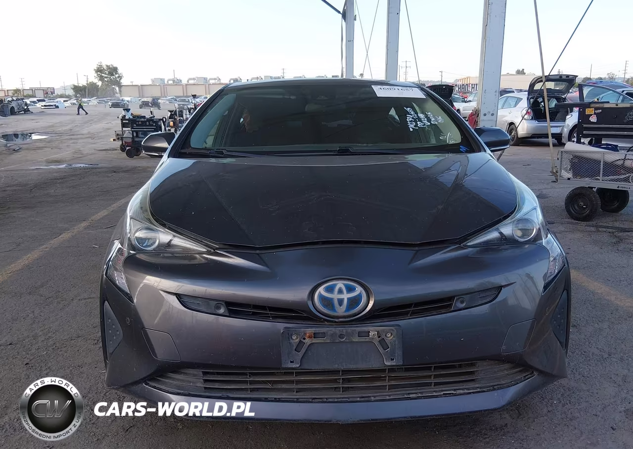 2018 Toyota Prius Two VIN:JTDKBRFU8J3075580 - 11
