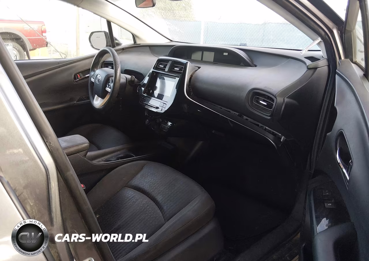 2018 Toyota Prius Two VIN:JTDKBRFU8J3075580 - 5