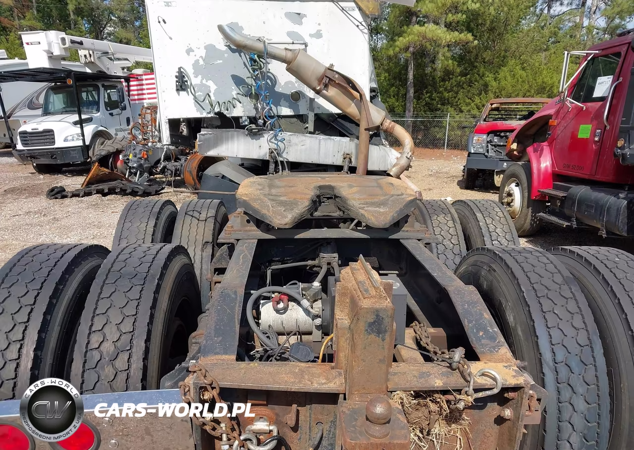 1997 International 9200 VIN:2HSFMALR0VC027267 - 8