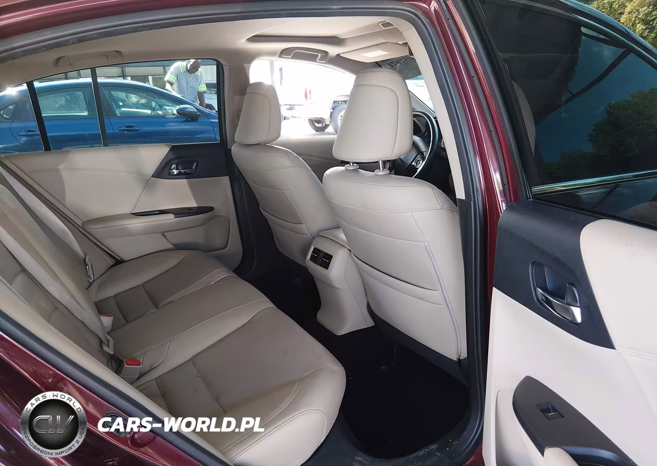 2017 Honda Accord Ex-L VIN:1HGCR2F8XHA027127 - 8