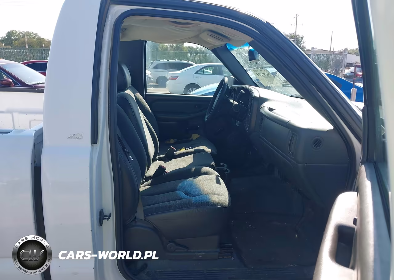 2003 Chevrolet Silverado 1500 Work Truck VIN:1GCEC14VX3Z214146 - 5