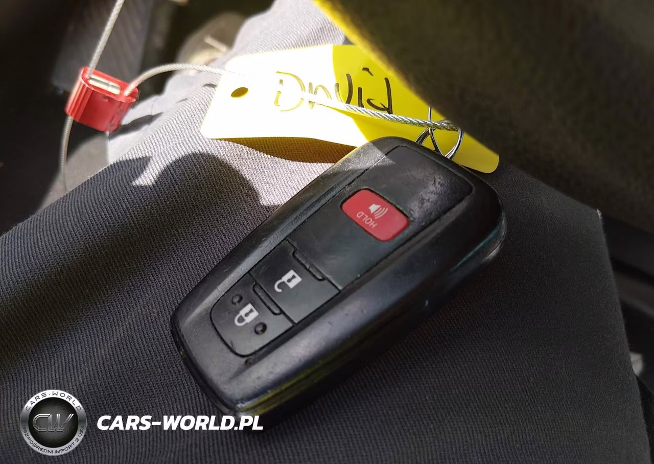 2016 Toyota Prius Two VIN:JTDKBRFU4G3527517 - 11