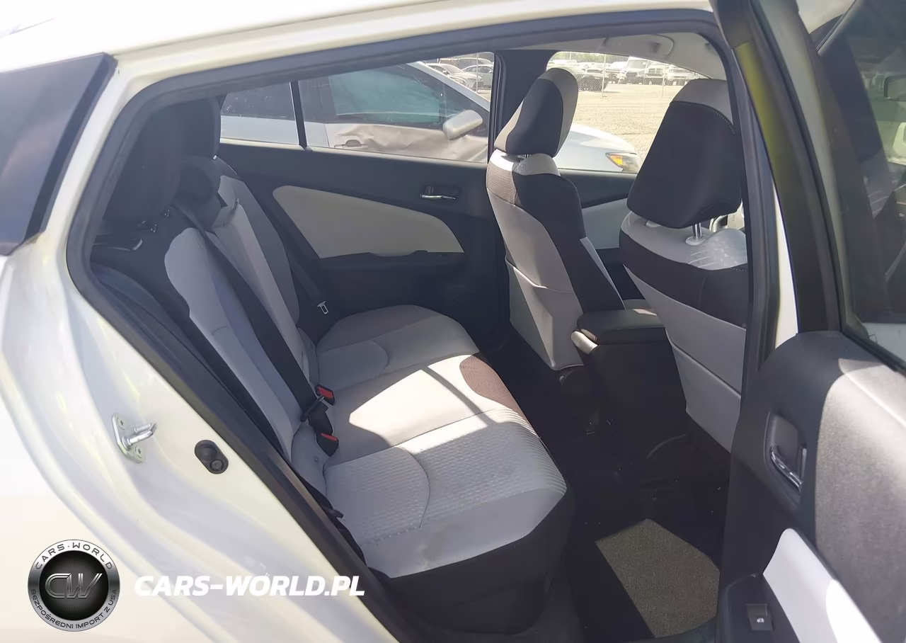 2016 Toyota Prius Two VIN:JTDKBRFU4G3527517 - 8