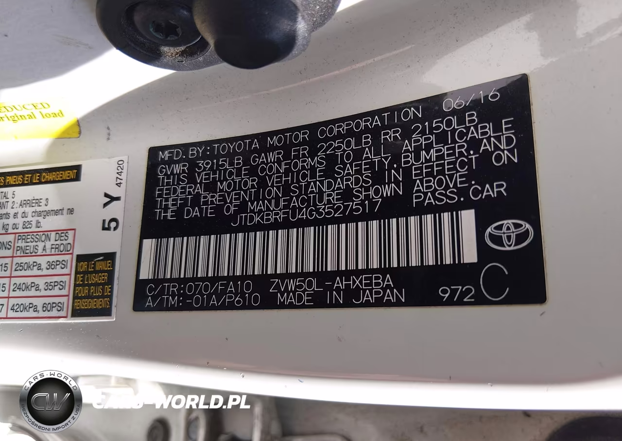 2016 Toyota Prius Two VIN:JTDKBRFU4G3527517 - 9