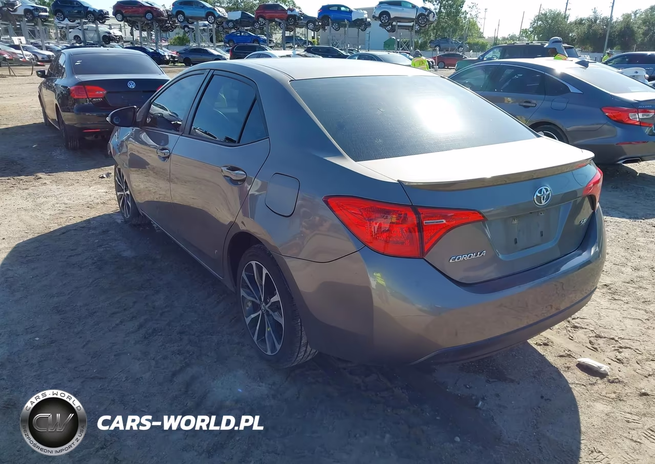 2017 Toyota Corolla Se VIN:5YFBURHE7HP675217 - 3