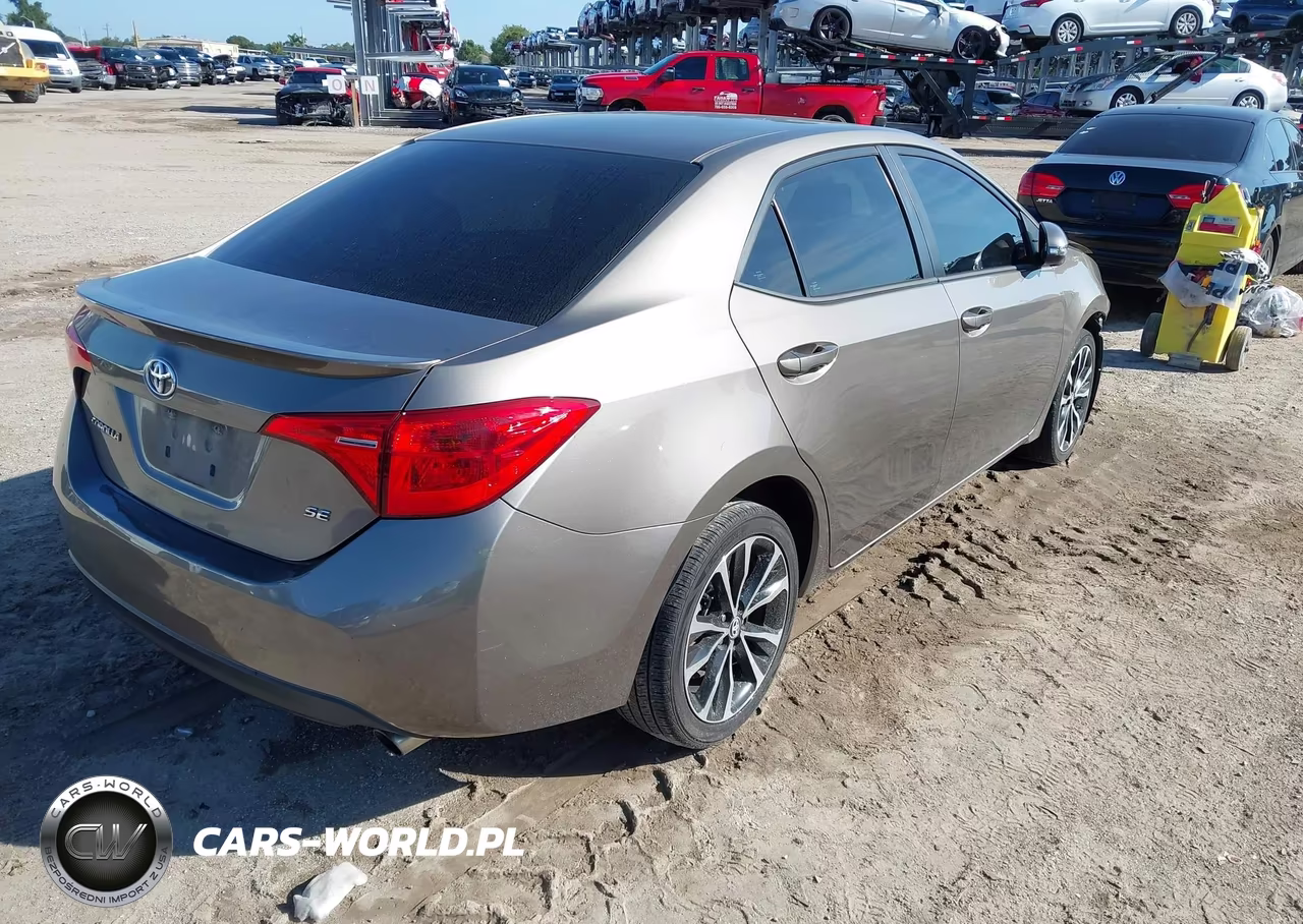 2017 Toyota Corolla Se VIN:5YFBURHE7HP675217 - 4