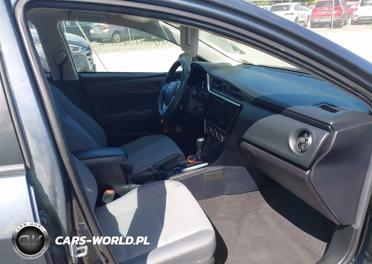 2018 Toyota Corolla L VIN:2T1BURHE1JC965054 - 5