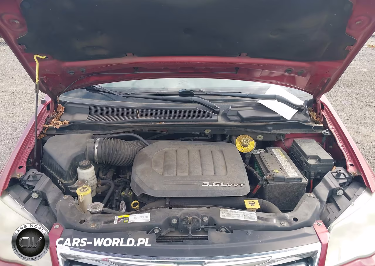 2014 Chrysler Town & Country Touring-L VIN:2C4RC1CG3ER368151 - 10