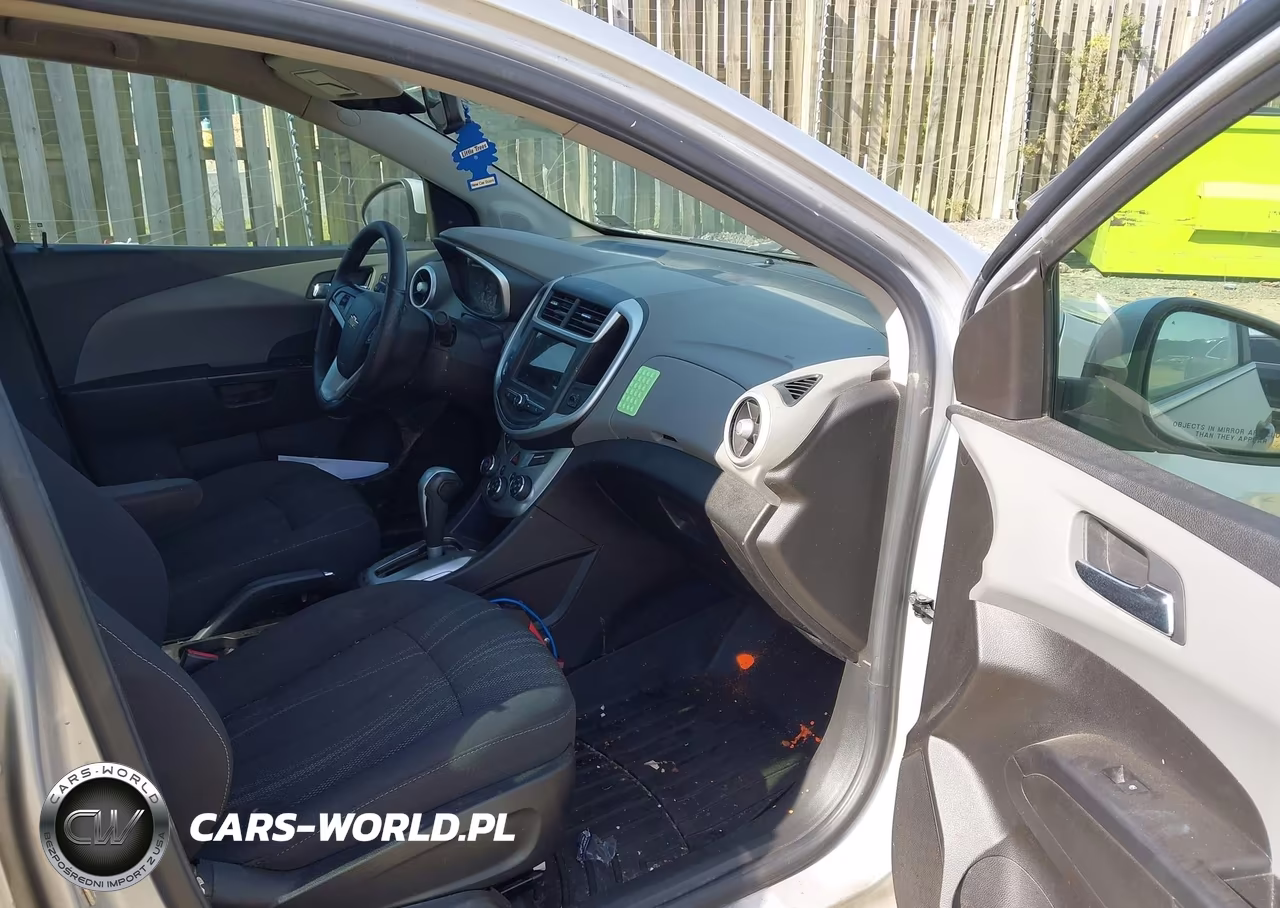 2019 Chevrolet Sonic Lt Auto VIN:1G1JD5SB1K4111259 - 5