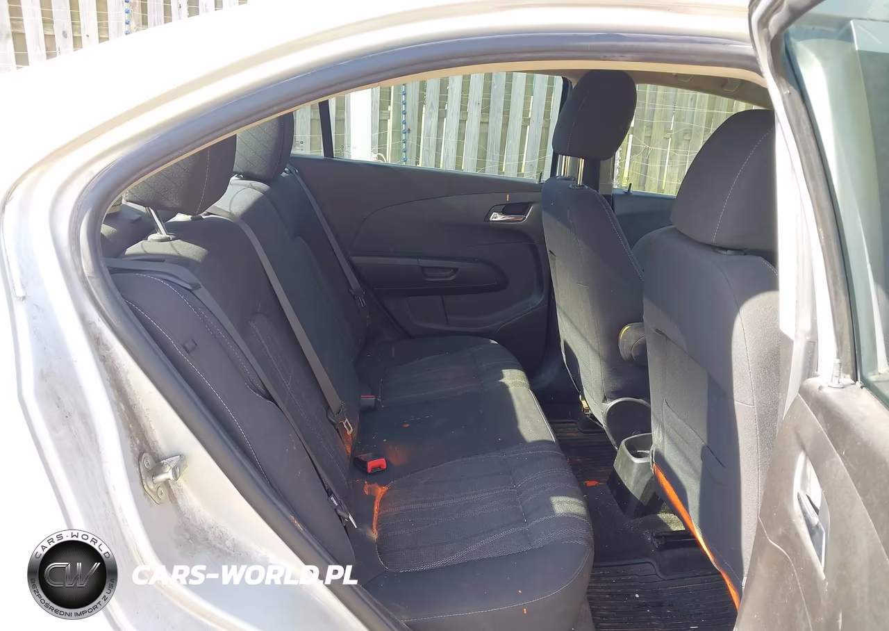 2019 Chevrolet Sonic Lt Auto VIN:1G1JD5SB1K4111259 - 8