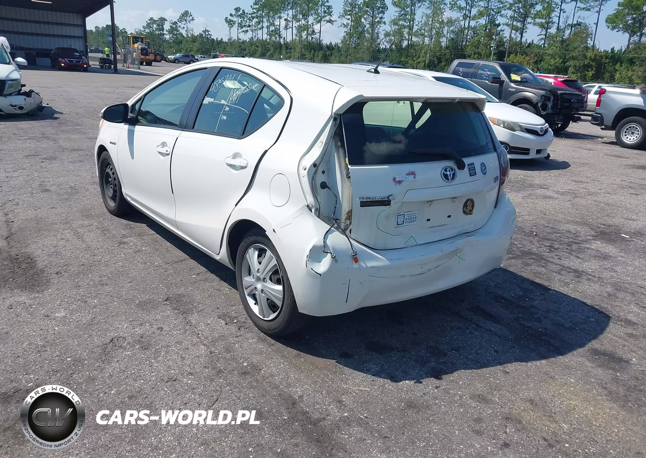 2012 Toyota Prius C Two VIN:JTDKDTB32C1520866 - 3