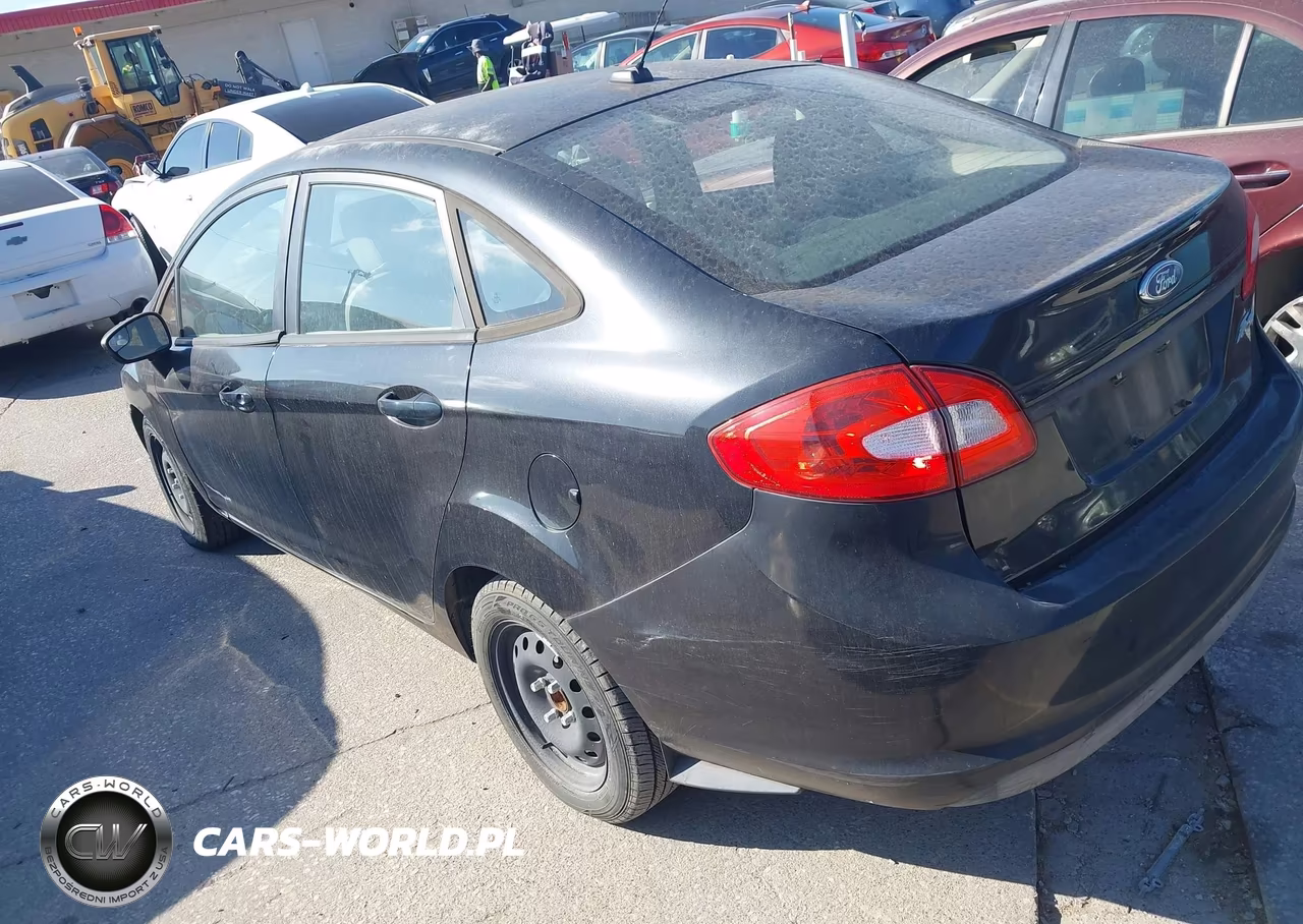 2011 Ford Fiesta S VIN:3FADP4AJ4BM156656 - 3