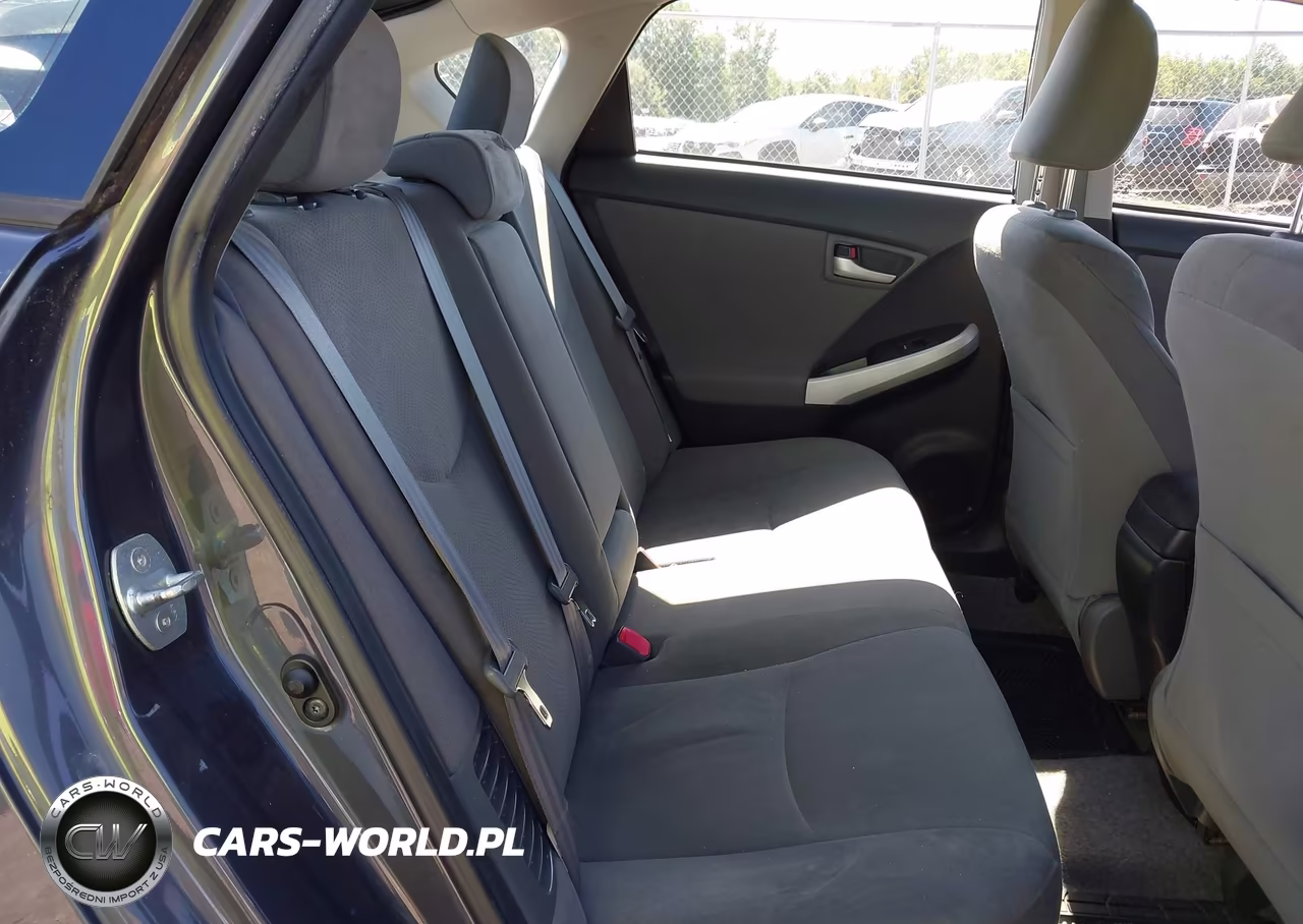 2013 Toyota Prius Three VIN:JTDKN3DU6D1679300 - 8