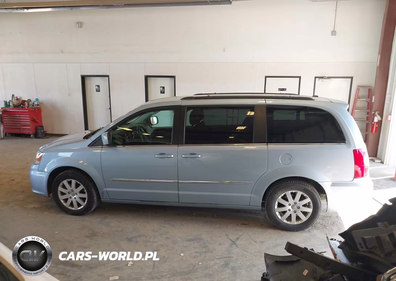 2016 Chrysler Town & Country Touring VIN:2C4RC1BG3GR281550 - 14