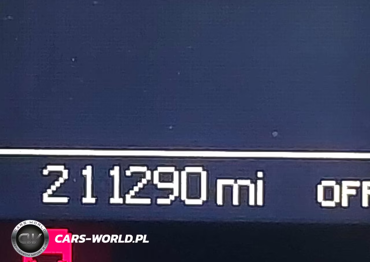 2016 Chrysler Town & Country Touring VIN:2C4RC1BG3GR281550 - 15