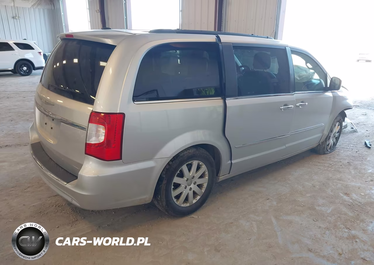 2012 Chrysler Town & Country Touring-L VIN:2C4RC1CG8CR119227 - 4