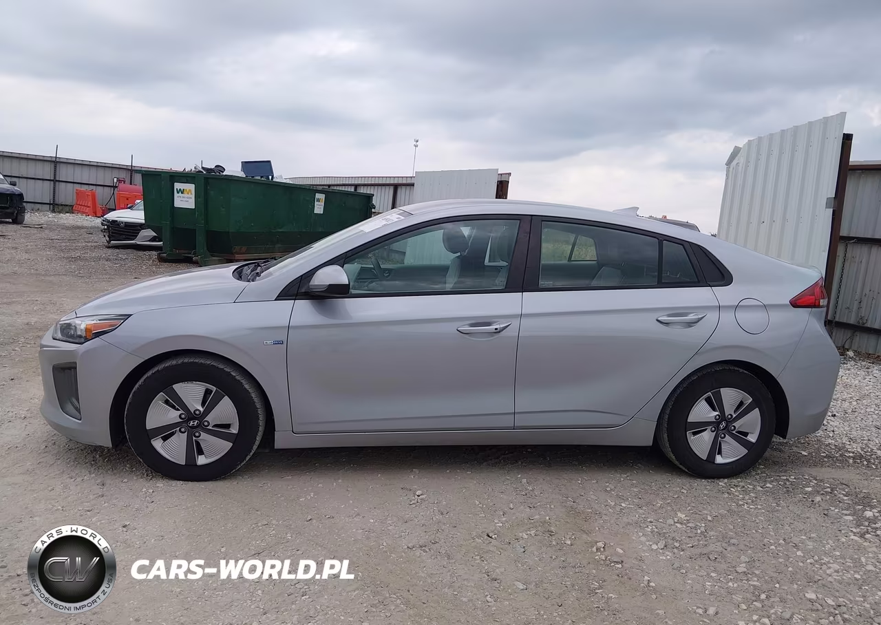 2020 Hyundai Ioniq Hybrid Blue VIN:KMHC65LC8LU220641 - 14